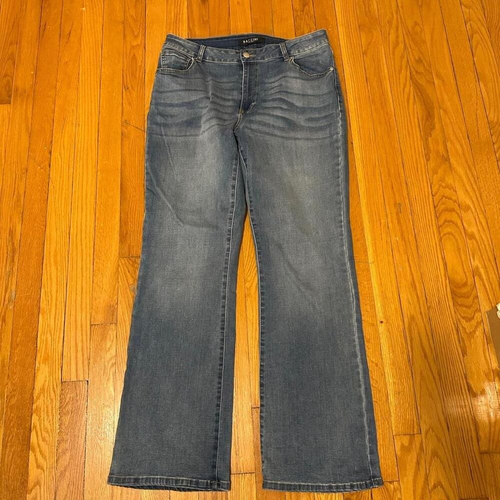 Baccini Womens Size 12 Stretch Jeans Bootcut Flare Leg Mid Rise Blue Denim 31”